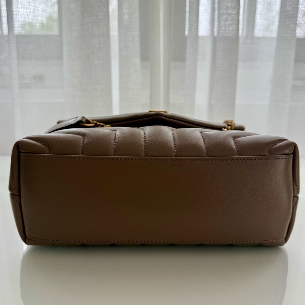 Saint Laurent Small Loulou Chain bag - Picture 9 of 16